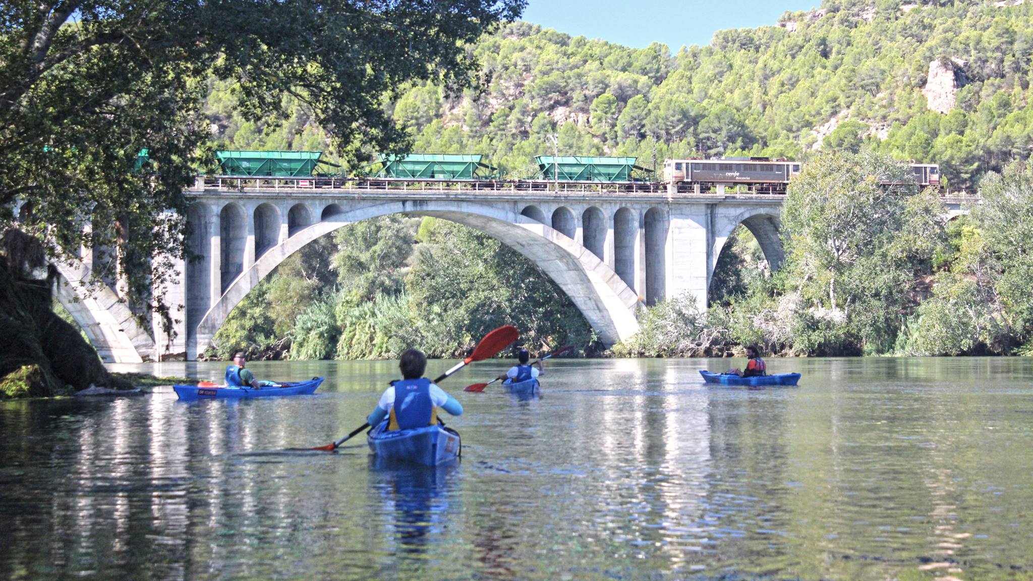 Piragua al riu Ebre