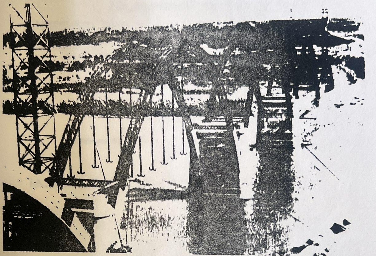 Construcció del pont de les Arcades de Móra d'Ebre